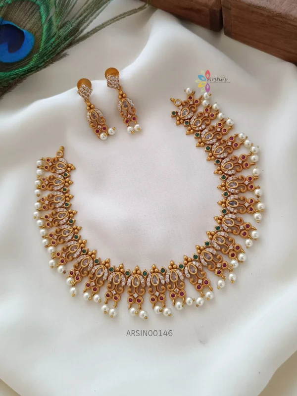Trendy AD pearl hanging necklace