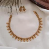 Simple green kemp necklace