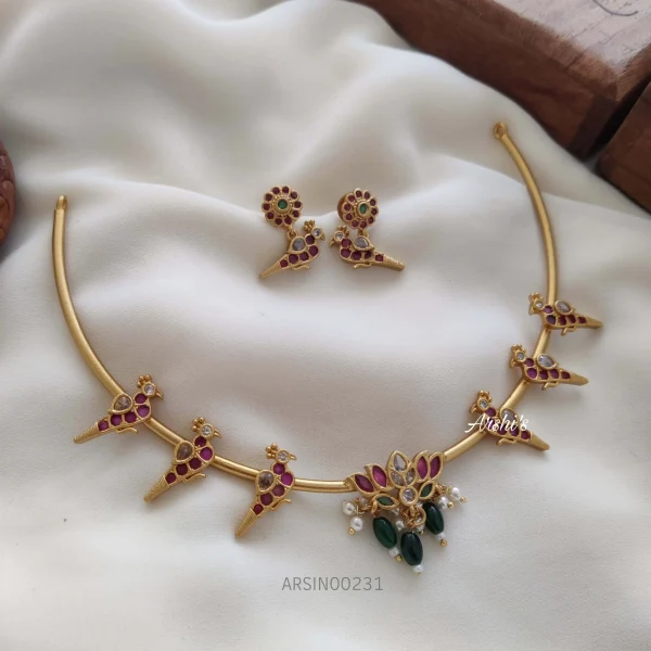 Lotus Pendant Hasli Tube Necklace