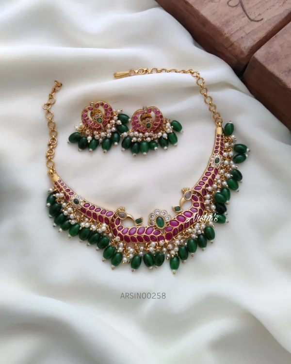 Bridal Green Bead Kemp Necklace