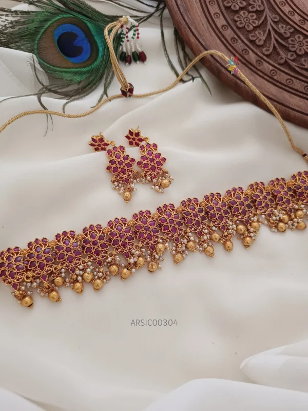 Beautiful Kemp Stone Choker