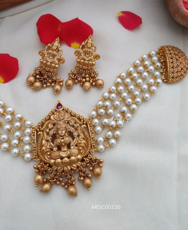White Pearl Lakshmi Matte Choker