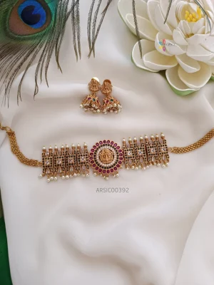 Temple Kemp Stone with Pearl Choker