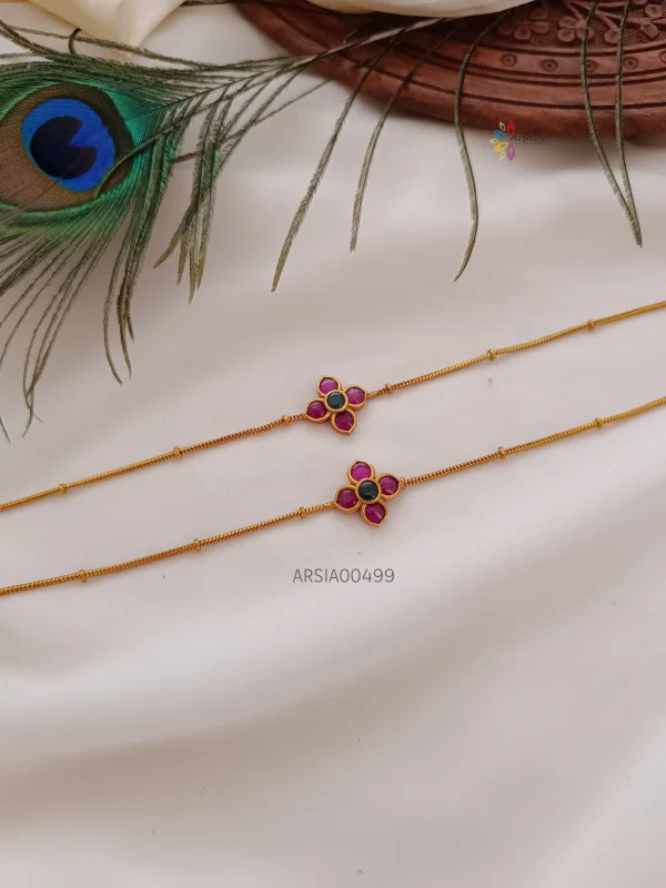 Beautiful flower design kemp payal anklet
