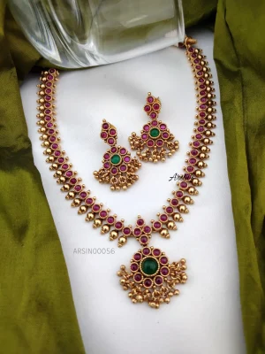 Gold Pearl Antique Red Kemp Necklace