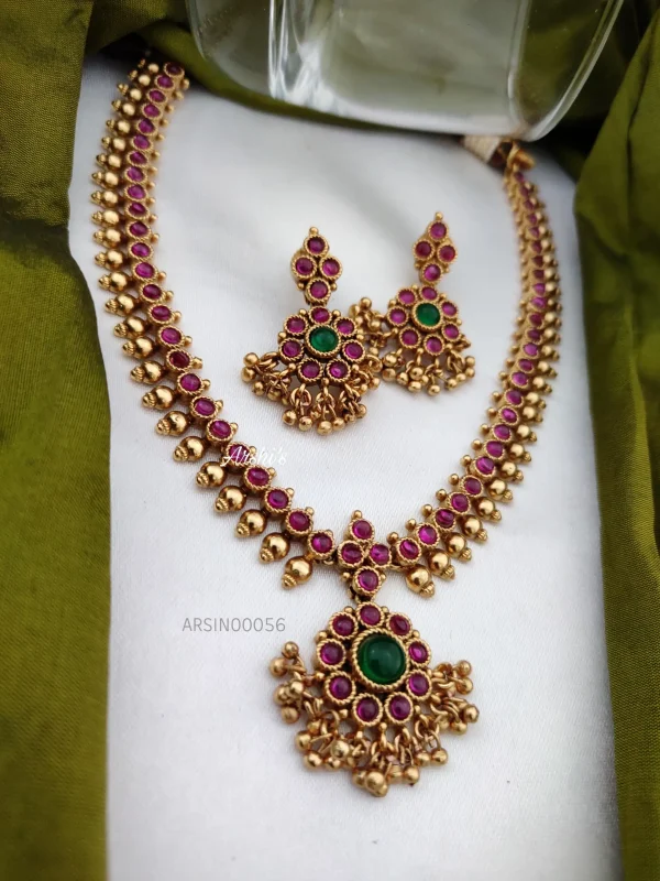 Gold Pearl Antique Red Kemp Necklace