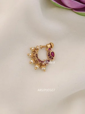 Peacock Kemp Pearl Nose Pin