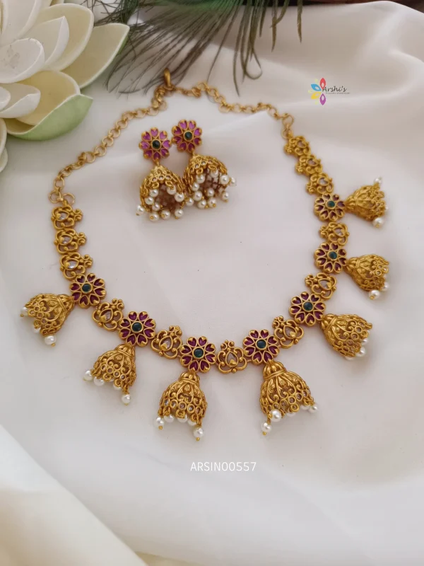 Dazzling Kemp and Green Necklace