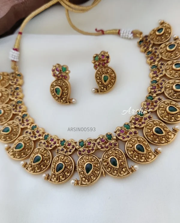 Antique Mango Kemp And Green Necklace