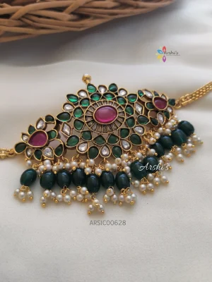 Beautiful Green Beads Choker