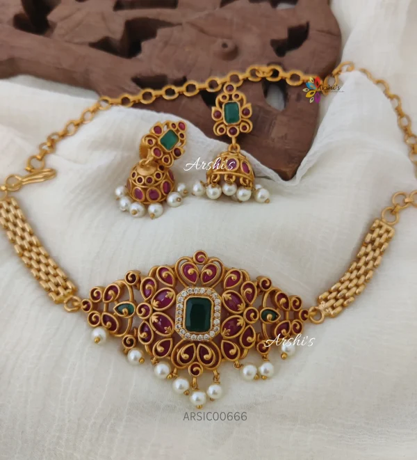 Beautiful Real Kemp And Green AD Choker
