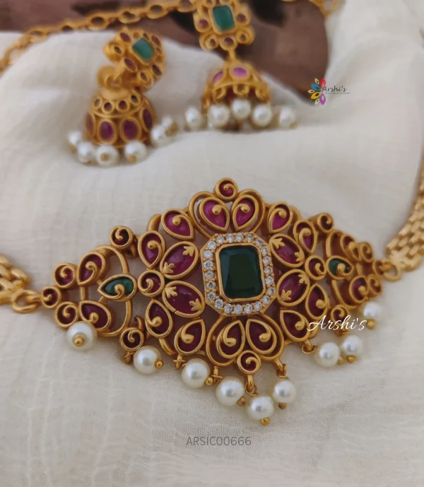 Beautiful Real Kemp And Green AD Choker