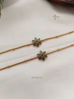 Elegant Flower Design Jadua Kemp Anklets