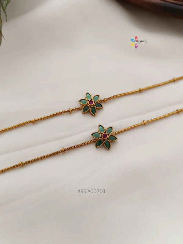 Elegant Flower Design Jadua Kemp Anklets