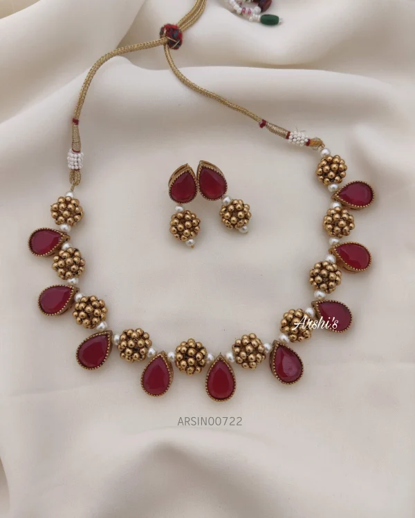 Red Stone Gold Ball Necklace