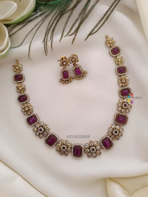 Flower Design Victorian Necklace