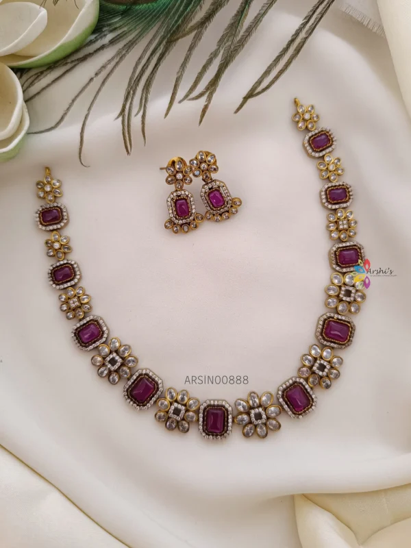 Flower Design Victorian Necklace