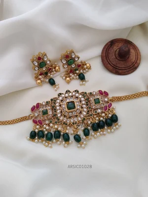 Pure kundan Stone with Green Beads Choker