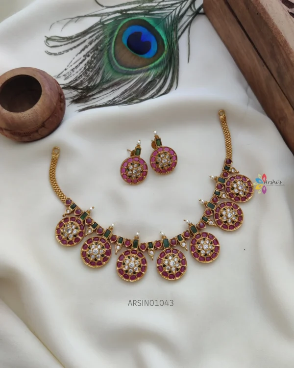 Dazzling Pure Kemp Stone Necklace