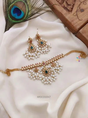 Emerald Guttapusalu Choker