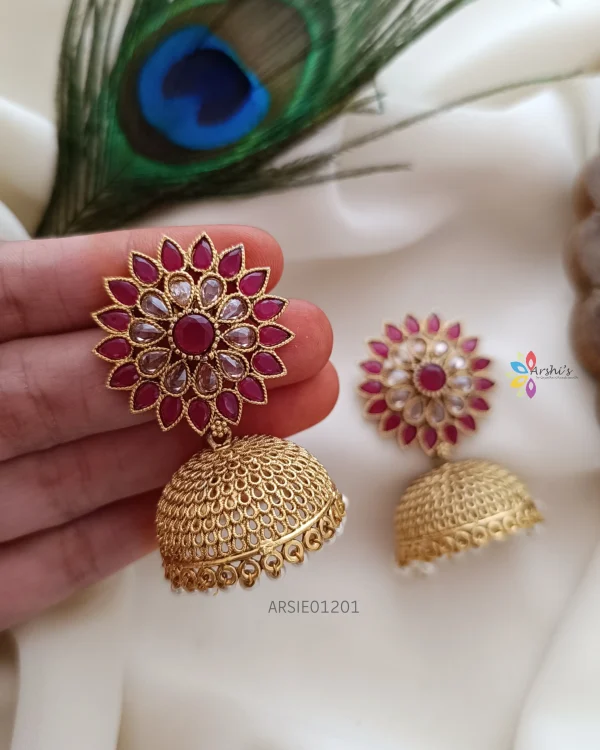 Beautiful flower design jumka