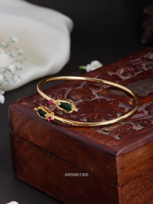 Palakka Bracelet Bangle