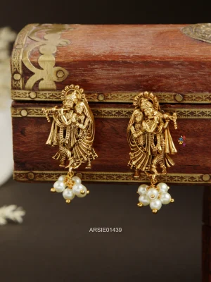Radha Krishna with Pearl Ear Studs
