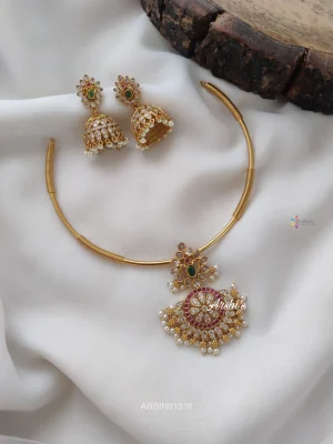 Flower Design Hasli Tube Necklace