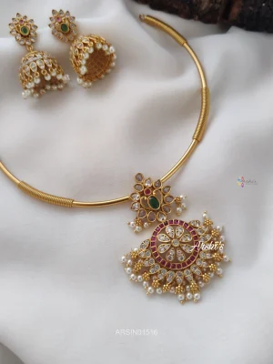 Flower Design Hasli Tube Necklace